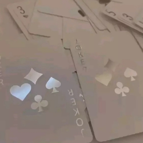 New Christian Dior JOY Playing Cards - White Paper - Sealed - Hard to Find - Picture 6 of 7